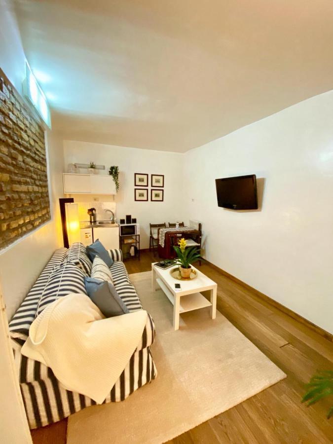Colosseo Magic House Apartment โรม ภายนอก รูปภาพ