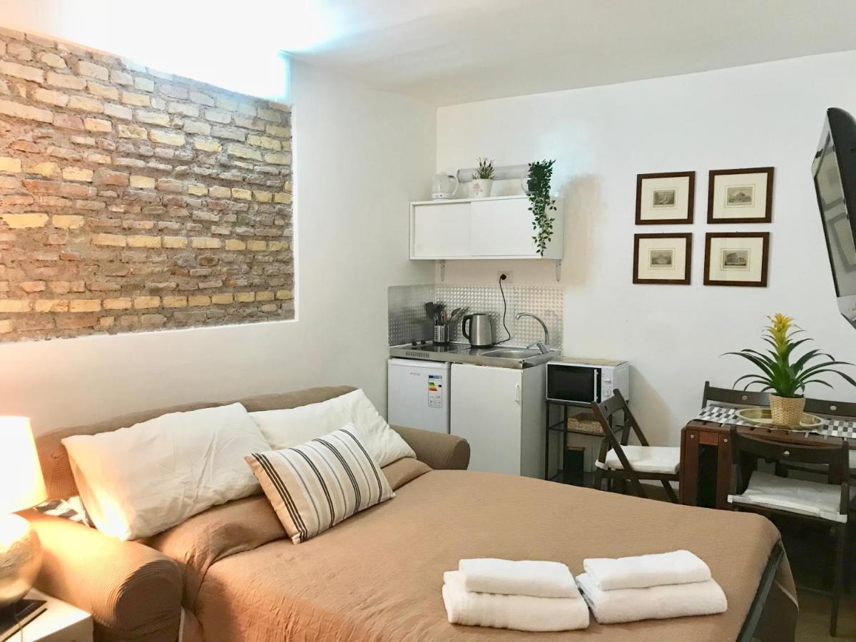 Colosseo Magic House Apartment โรม ภายนอก รูปภาพ